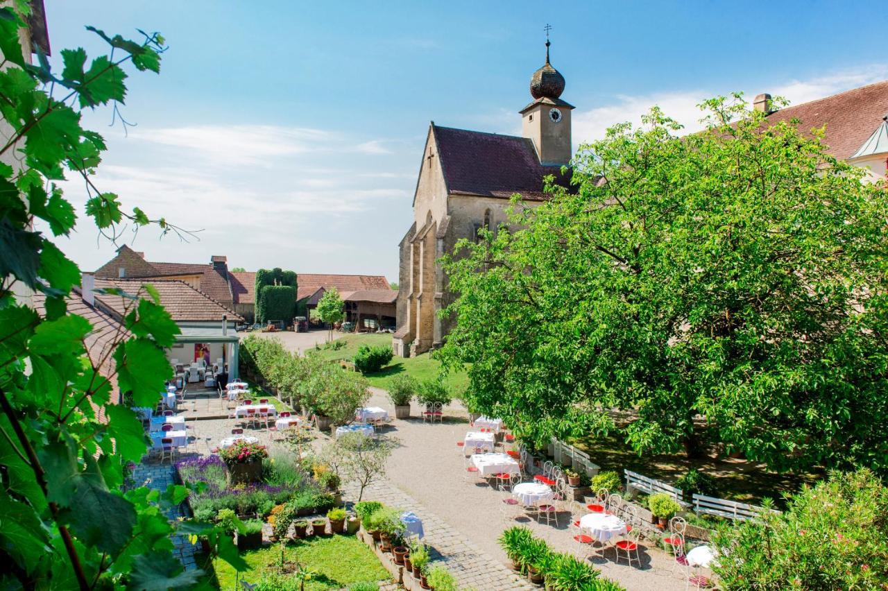 Отель Gut Oberstockstall Kirchberg am Wagram Экстерьер фото